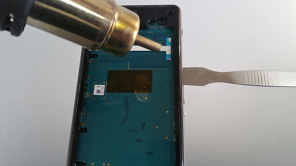 Guide tutoriel de réparation pour le Sony Xperia Z1 compact D5503